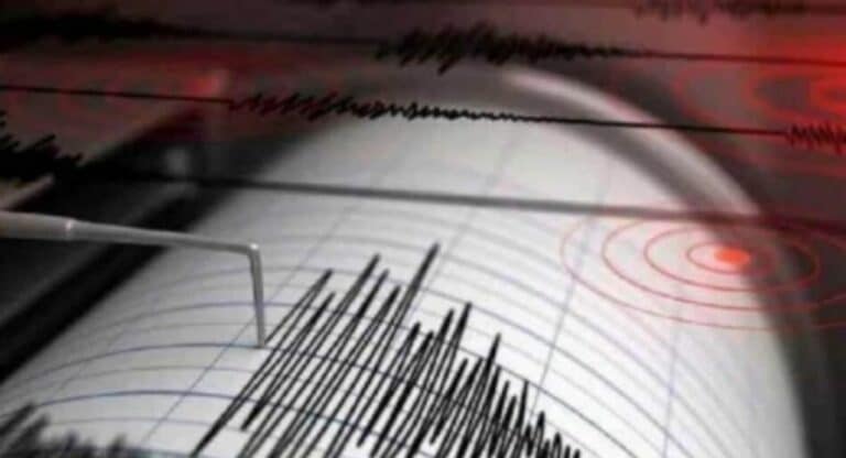 Earthquake: जम्मू-कश्मीर के डोडा में 3.2 तीव्रता का भूकंप, डर के मारे घरों से बाहर निकले लोग