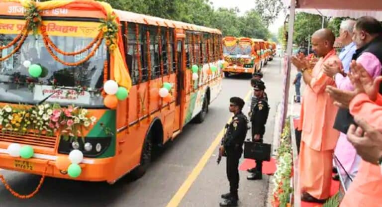 यूपी को योगी सरकार की सौगात, हर जिले से दिल्ली के लिए बस शुरू