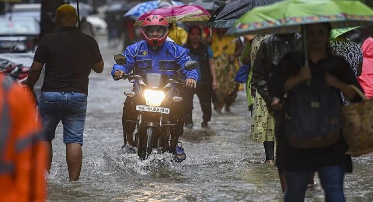 महाराष्ट्र में भारी बारिश का पूर्वानुमान! जानिये, कहां रेड और कहां है ऑरेंज अलर्ट