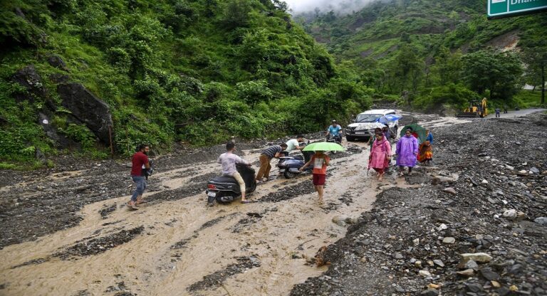 J-K cloudburst: रामबन में मृतकों की संख्या हुई तीन, चार लापता लोगों की तलाश जारी