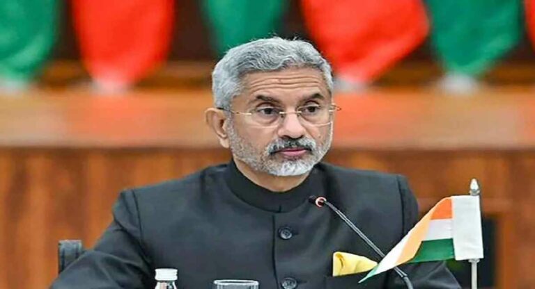 S Jaishankar on Terrorism: विदेश मंत्री एस जयशंकर ने पाकिस्तान पर कसा तंज, जानिए आतंकवाद पर क्या कहा?