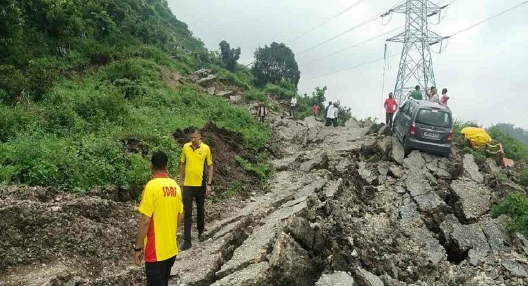  उत्तराखंड में बारिश का कहर जारी! जानिये, अब तक कितने लोगों ने गंवाई जान