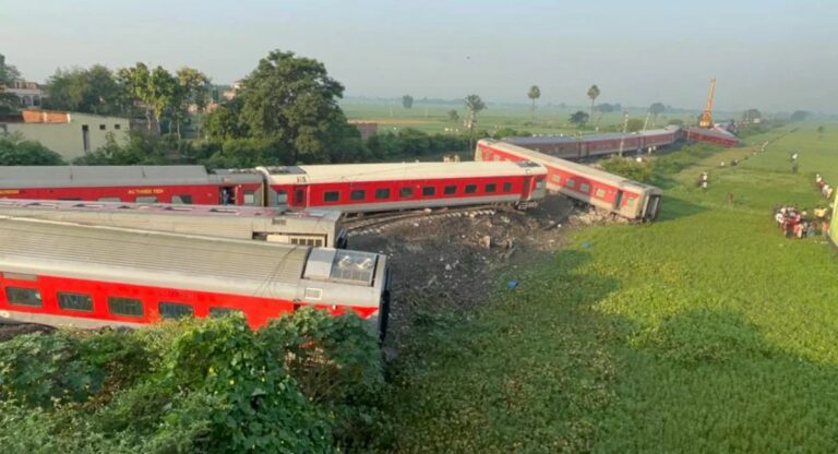 Bihar Train Accident: बक्सर रेल हादसे में मरने वालों की संख्या बढ़ी, 70 से ज्यादा घायल