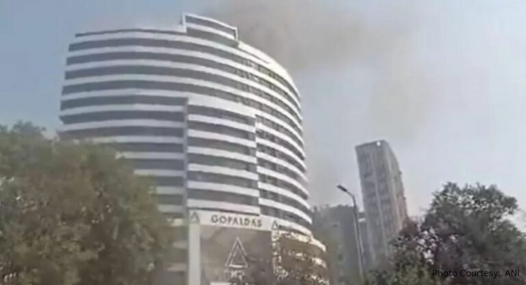 Delhi Fire: कनॉट प्लेस की गोपालदास बिल्डिंग में लगी भीषण आग, मौके पर पहुंची फायर ब्रिगेड की 16 गाड़ियां