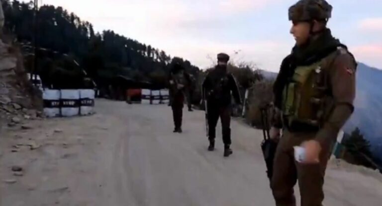 Jammu and Kashmir: कठुआ में कैसे टला बड़ा आतंकी हमला? पुलिस ने बताया