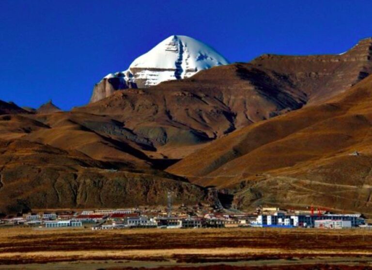 Kailash Parvat : कंग्रिनबोके पीक तक कैसे पहुंचें ?