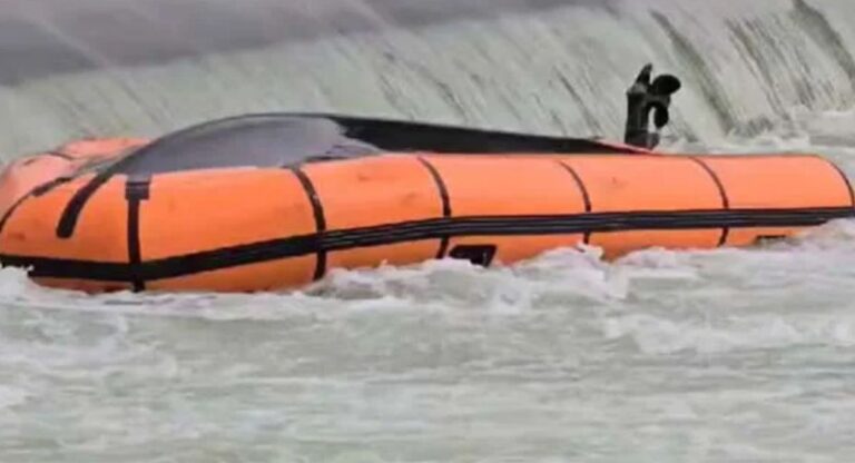 SDRF Boat Capsized: महाराष्ट्र की प्रवरा नदी में SDRF टीम की नाव पलटी, तीन जवानों की मौत