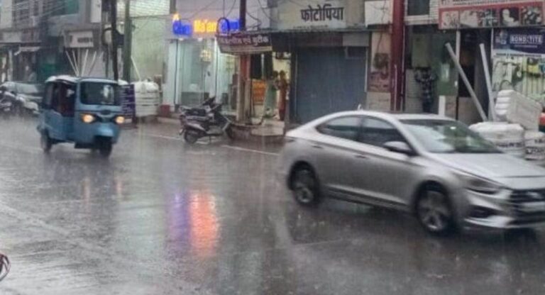 Weather Updates: उत्तर प्रदेश में मौसम में बदलाव, तेज हवाओं के साथ बारिश