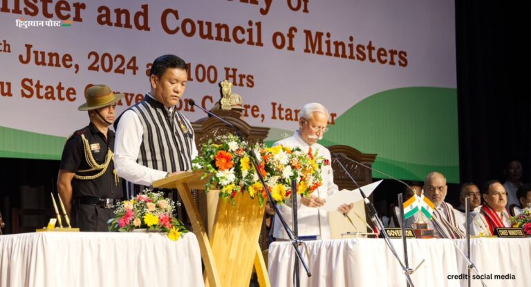 Arunachal Pradesh CM Swearing: अरुणाचल प्रदेश के तीसरी बार मुख्यमंत्री बने पेमा खांडू, 11 विधायक भी बने मंत्री
