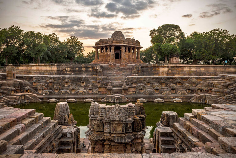 Modhera Sun Temple: 11वीं सदी में बना मोढेरा सूर्य मंदिर की क्या है खासियत?