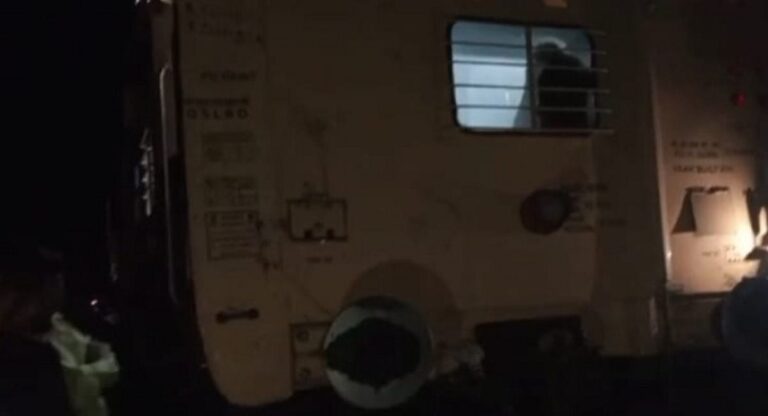 Jodhpur Express: बड़े हादसे का शिकार होने से बची जोधपुर एक्सप्रेस, कपलिंग खुलने से दो हिस्सों में बंटी ट्रेन