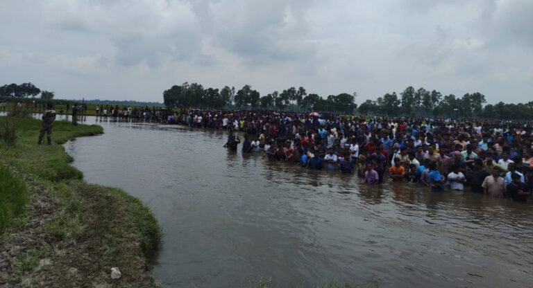 Bangladesh Protests: बांग्लादेश के मौजूदा हालात को लेकर भारत सरकार सतर्क, सीमा पर जुटे हिंदू