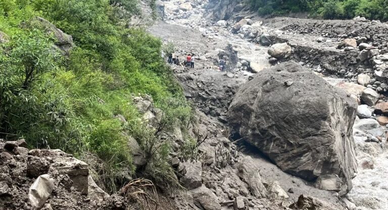 Kedarghati Disaster: अब तक 17 हजार से अधिक लोगों का हुआ रेस्क्यू, बचाओ अभियान जारी