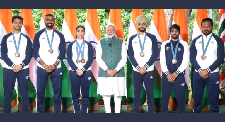 Paris Olympics 2024: प्रधानमंत्री मोदी ने ओलंपिक खिलाड़ियों से की मुलाकात, वीडियो आया सामने