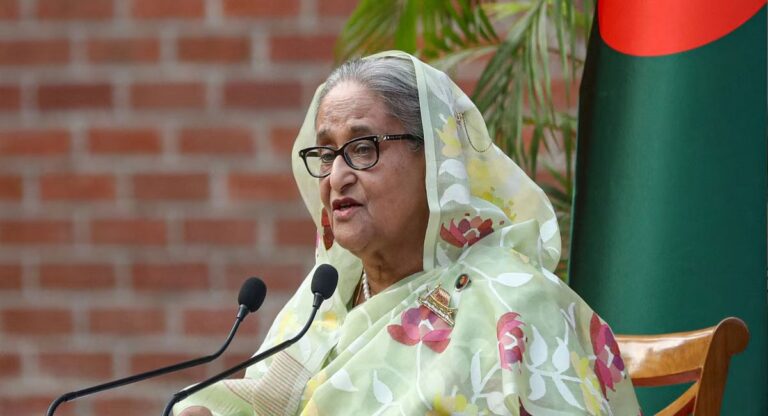 Sheikh Hasina: क्या शेख हसीना के इस्तीफे का भारत पर पड़ेगा असर? जानिये, क्या कहते हैं पूर्व पुलिस महानिदेशक प्रवीण दीक्षित