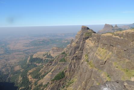 Harishchandragad Trek : जानिए किस लिए प्रसिद्ध हैं हरिश्चंद्रगढ़ !