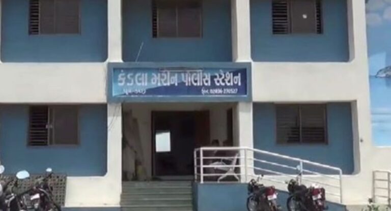 Gujarat: वाटर टैंक के ड्रेनेज सिस्टम में जांच के दौरान हादसा, पांच लोगों की मौत! ये है कारण