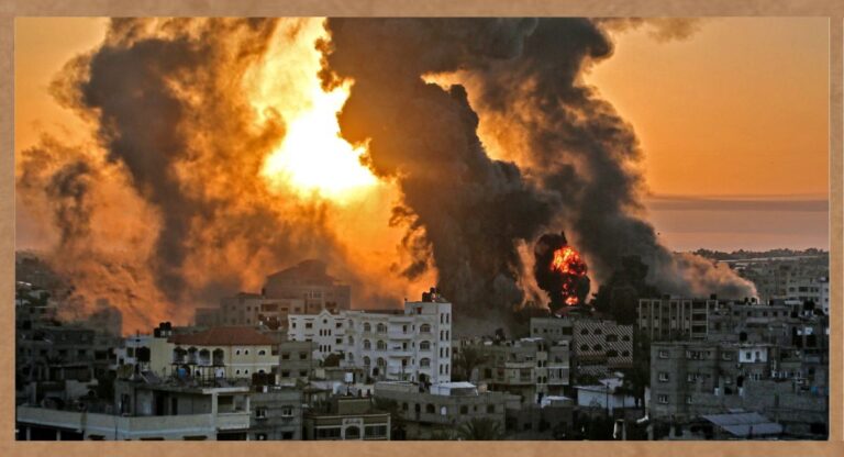 Israel Attacks Gaza: इजराइल ने गाजा पर किया हवाई हमला, 30 से अधिक लोग मारे गए