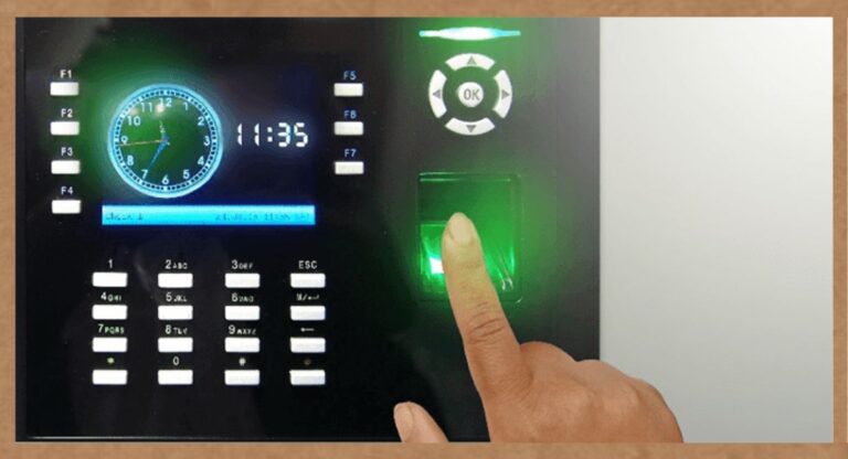 Biometric Attendance: राज्य में सरकारी कर्मचारियों के लिए बायोमेट्रिक हाजिरी अनिवार्य, वित्त विभाग ने जारी किए सख्त निर्देश