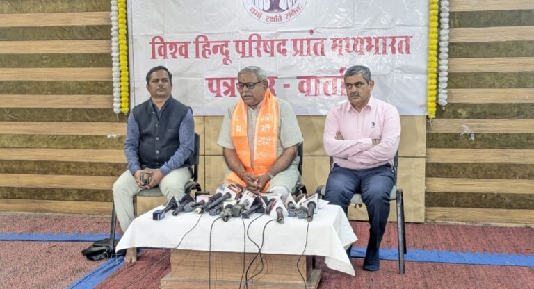 Vishva Hindu Parishad:  भड़काऊ भाषण देने वाले मौलानाओं की खैर नहीं,  विश्व हिन्दू परिषद ने दी ये चेतावनी