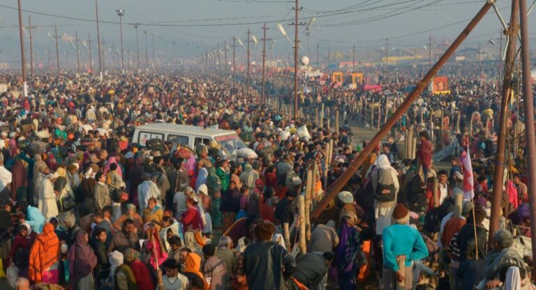 Mahakumbh: नगर निगम का अवैध प्रचार-प्रसार के खिलाफ कार्यवाही शुरू, जानिये क्या-क्या है प्रतिबंधित