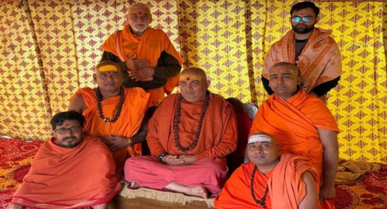 Maha Kumbha: कुम्भ में दो युवा प्रतिभाओं ने ग्रहण किया सन्यास, सनातन सेवा का लिया संकल्प