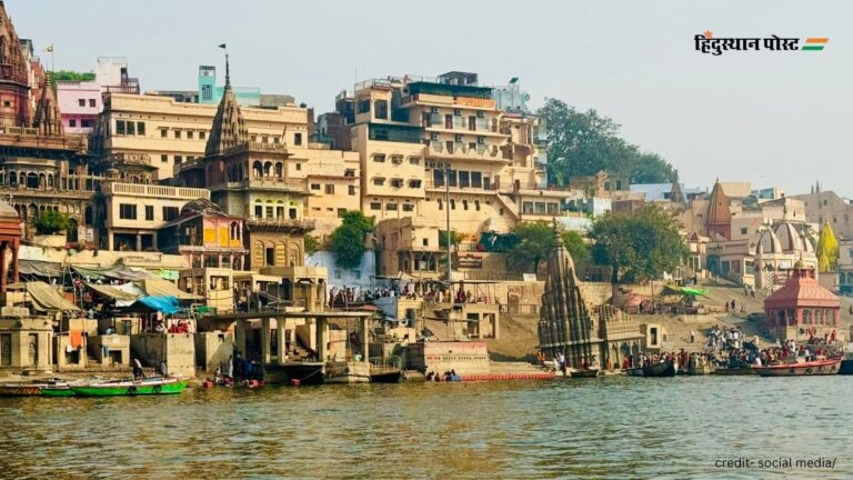 Manikarnika Ghat: वाराणसी के सबसे प्रसिद्ध घाटों में से एक मणिकर्णिका घाट के बारे में जानने के लिए पढ़ें