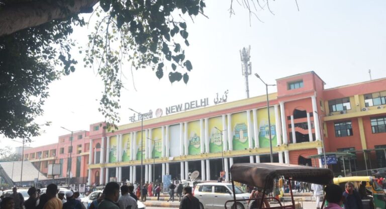 Stampede case at New Delhi Railway Station:  आरपीएफ ने सौंपी अपनी रिपोर्ट, जानिये क्यों मची थी भगदड़