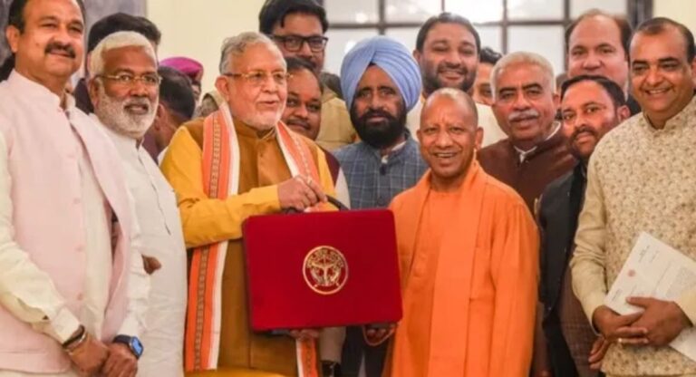 Uttar Pradesh Budget: 08 लाख 08 हजार करोड़ का बजट पेश, सीएम ने गरीब, महिला और युवा वर्ग को किया समर्पित